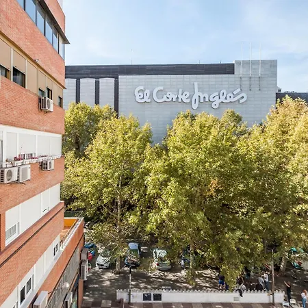 Amicorum Parking Apartman