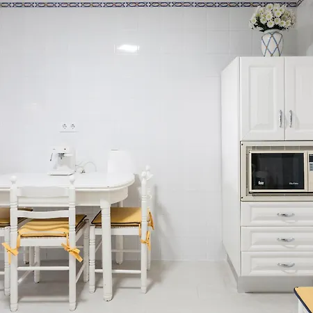 Amicorum Parking Apartman Sevilla