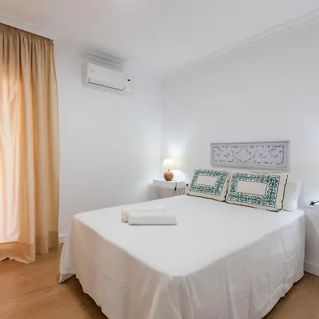 Apartman Amicorum Parking Sevilla