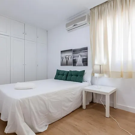 Amicorum Parking Apartment