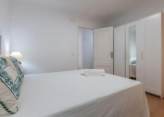 Amicorum Parking * إشبيلية