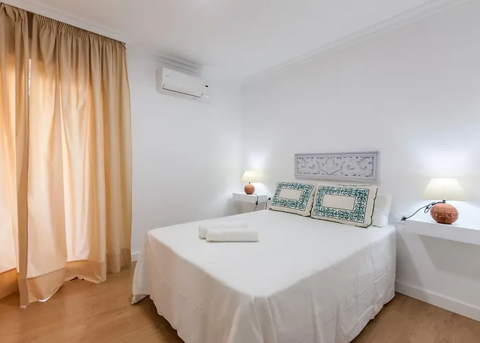 شقة Amicorum Parking إشبيلية